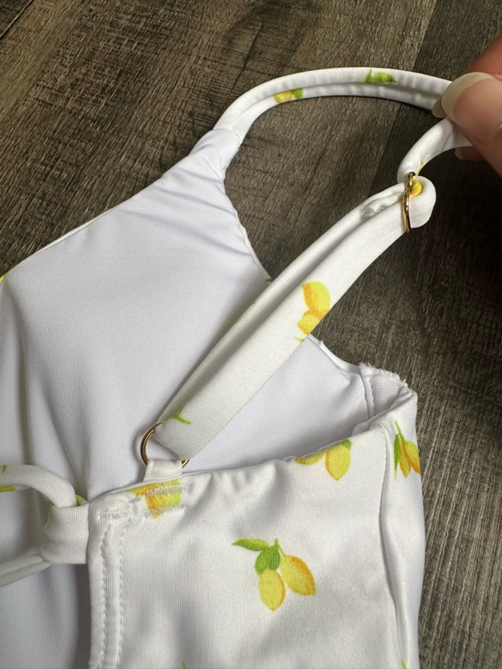 Kenny Flowers The Amalfi White Lemon-Print Underwire OnePiece Swimsuit Large NWT - Picture 4 of 13